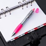 Caneta-Plastica-Marca-Texto-5501d6-1633017372